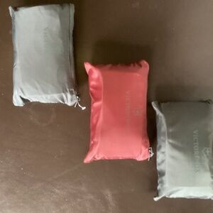 3 Amenity Kits Travel SWISS BUSINESS CLASS UNOPENED 2025 Victorinox 2 Grey 1 Red